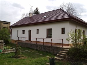 Rodinný dům ve Velimi po celkové rekonstrukci střechy